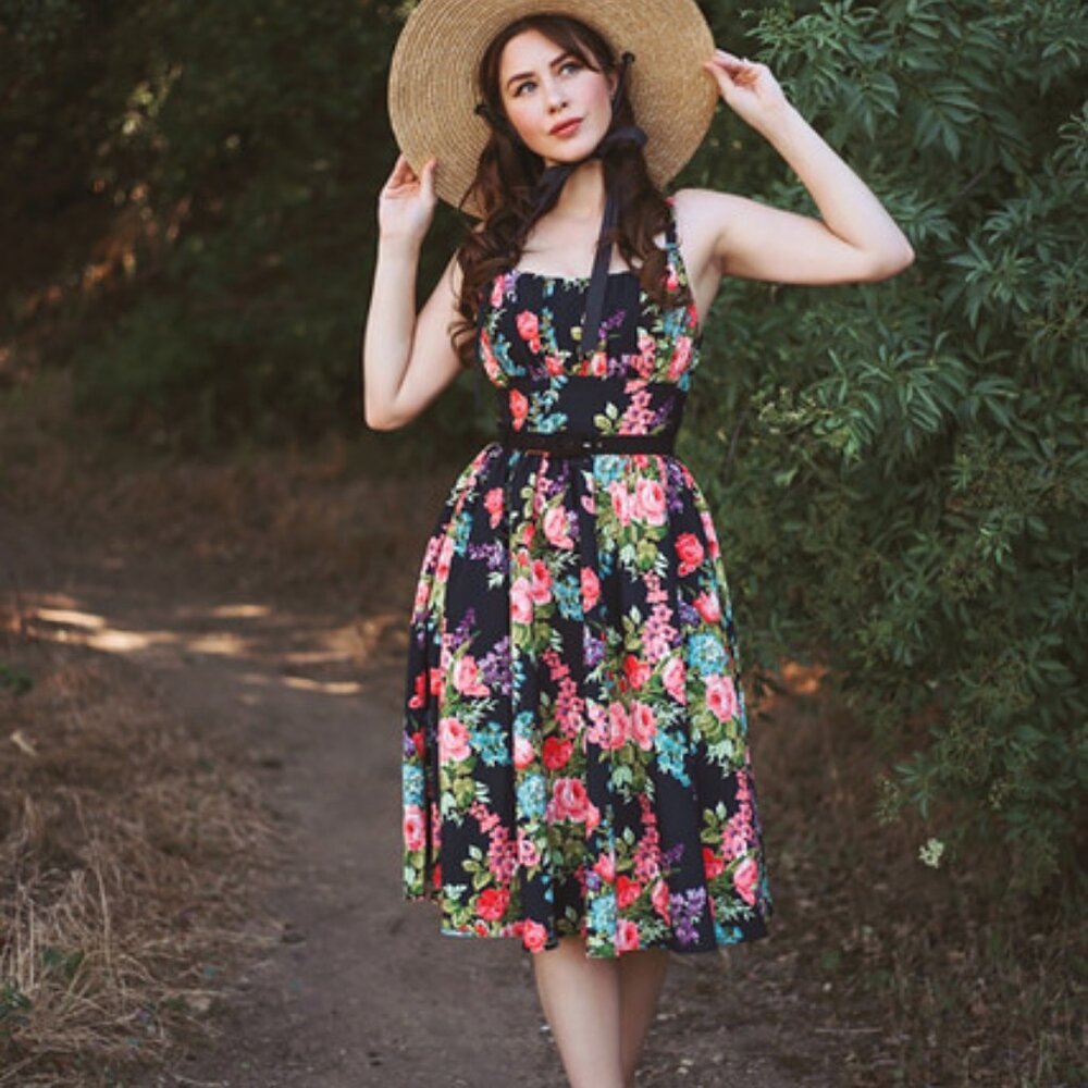 Vixen Micheline Pitt goth floral dress
